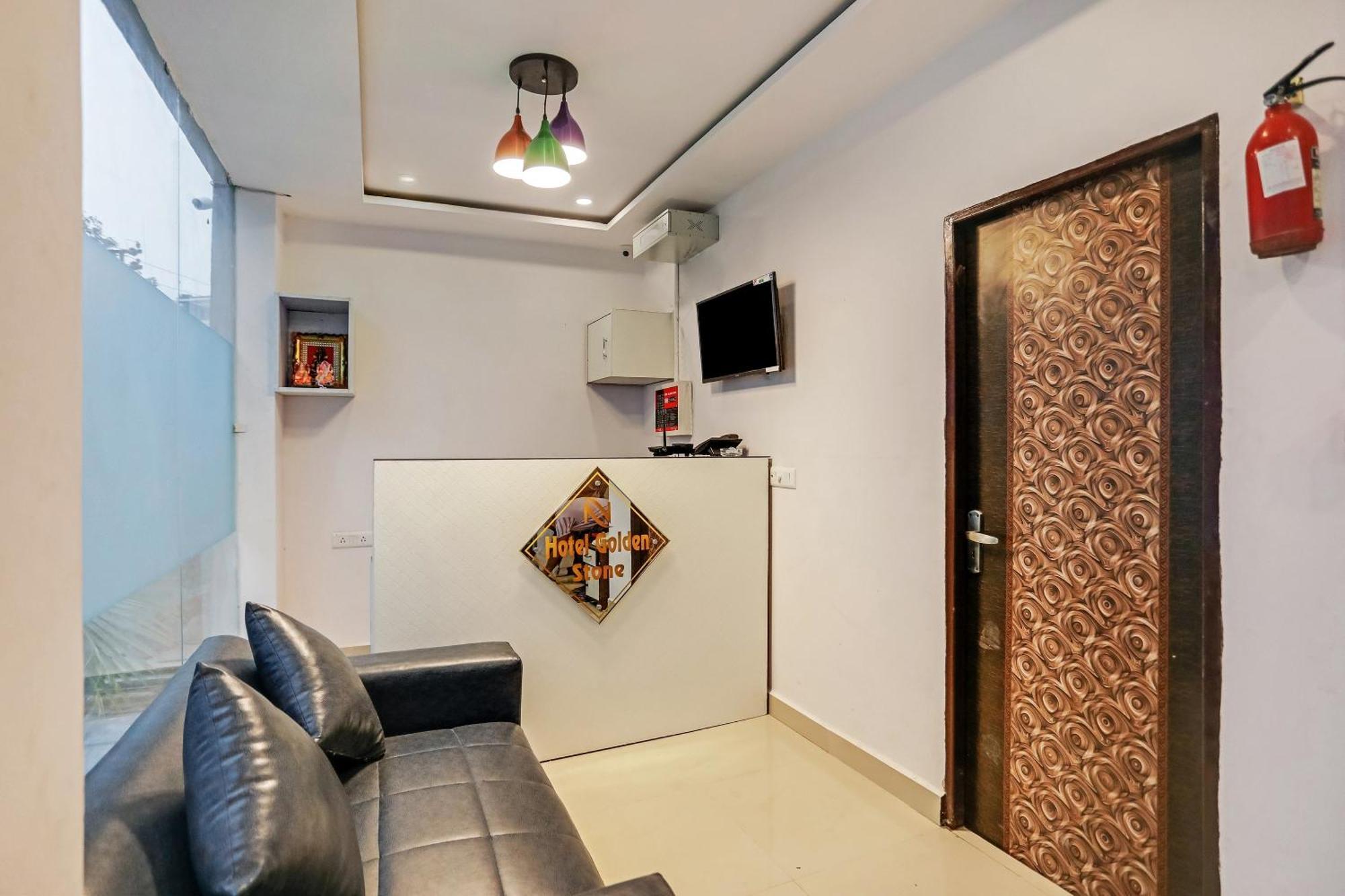 Hotel O Golden Stone Ghaziabad Eksteriør billede